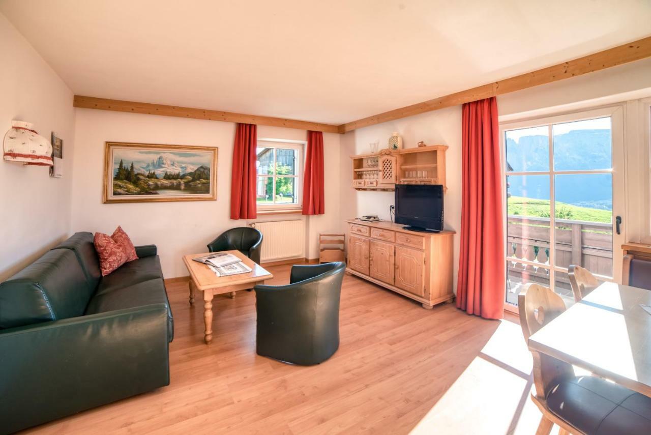 Residenz Am Kaiserweg Longostagno Eksteriør billede